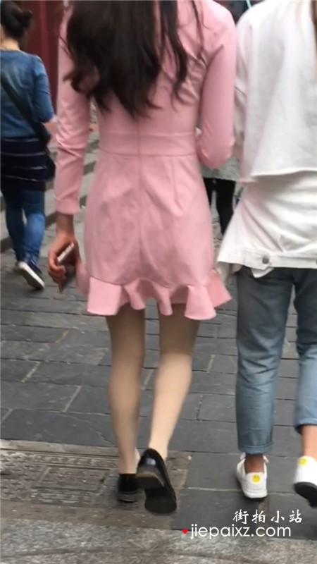 街拍粉色连衣裙漂亮小清新美女姐姐 
