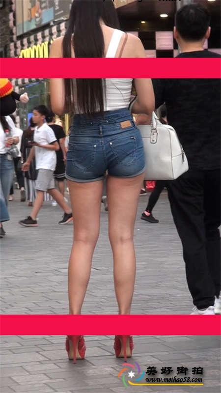 高清22 - 098-超短牛仔热裤的长腿小姐姐（二）[MP4/465M] 