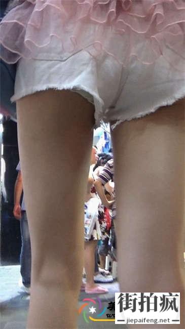 白热裤大长腿极品美女[529M] 