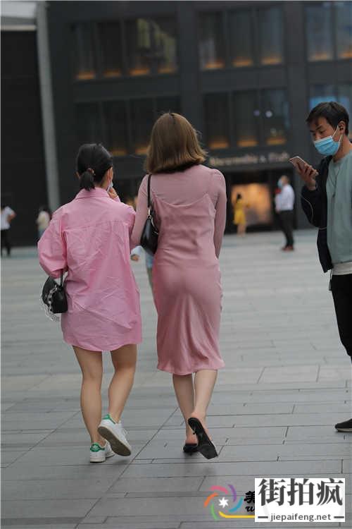 粉色连衣裙极品美少妇 套图+视频[MP4/375M]