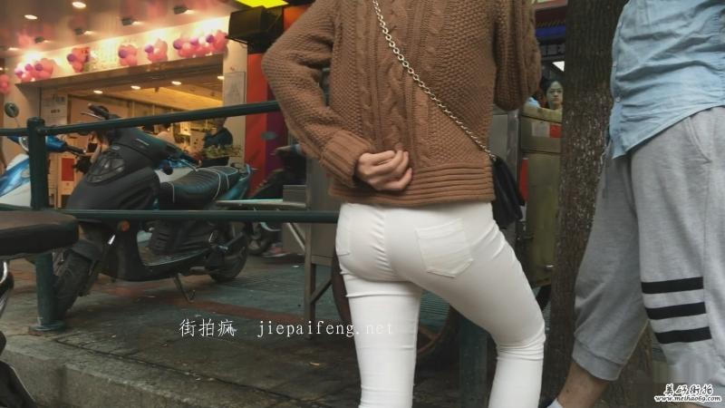 极品白裤显内痕小少妇饱满圆臀[MOV/1.37G]2