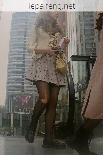 2023年更新街拍高清视频优选合集系列-第09季 无马赛克 225V 142GB 37.jpg