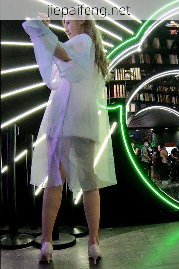 2023年更新街拍高清视频优选合集系列-第17季 无马赛克 160V 220GB 13.jpg