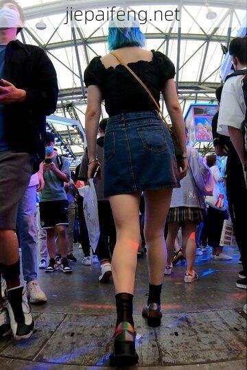 2023年更新街拍高清视频优选合集系列-第17季 无马赛克 160V 220GB 16.jpg