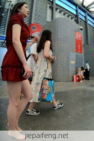 2023年更新街拍高清视频优选合集系列-第17季 无马赛克 160V 220GB 45.jpg