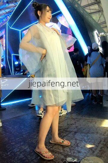 2023年更新街拍高清视频优选合集系列-第17季 无马赛克 160V 220GB 49.jpg