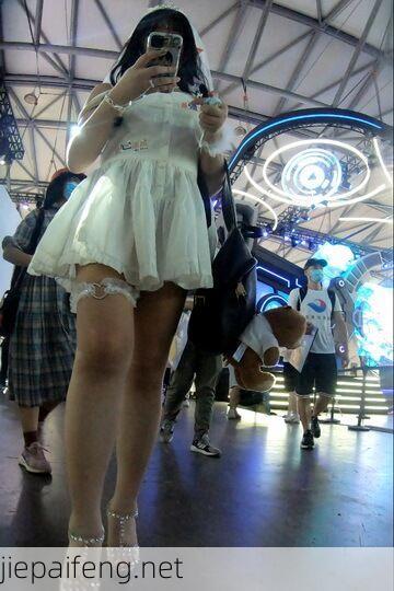 2023年更新街拍高清视频优选合集系列-第17季 无马赛克 160V 220GB 58.jpg