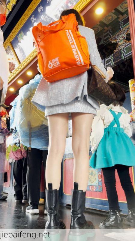 775 街拍大师无双2024年高清视频69部4K打包合集 原版_竖版 138V 94.8GB 17.jpg