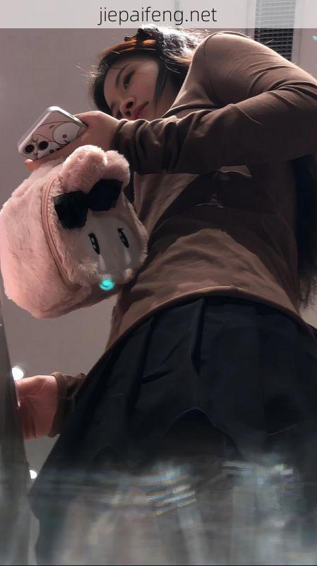 776 2024yiche街拍大师无水印高清视频4K合集 第4期 22.8G 23.jpg