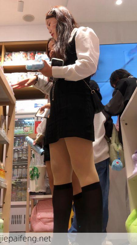 776 2024yiche街拍大师无水印高清视频4K合集 第4期 22.8G 24.jpg