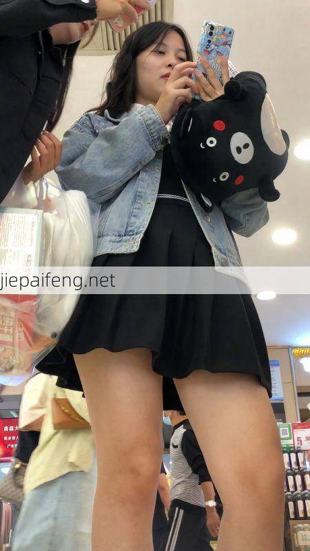 776 2024yiche街拍大师无水印高清视频4K合集 第4期 22.8G 30.jpg