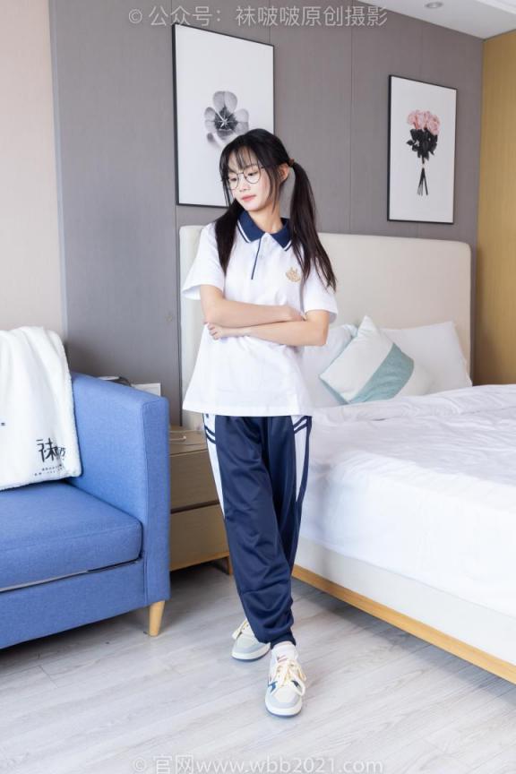 [BoBoSocks袜啵啵]NO.446 甜甜圈 板鞋、白棉袜、白丝、校服裤里丝 