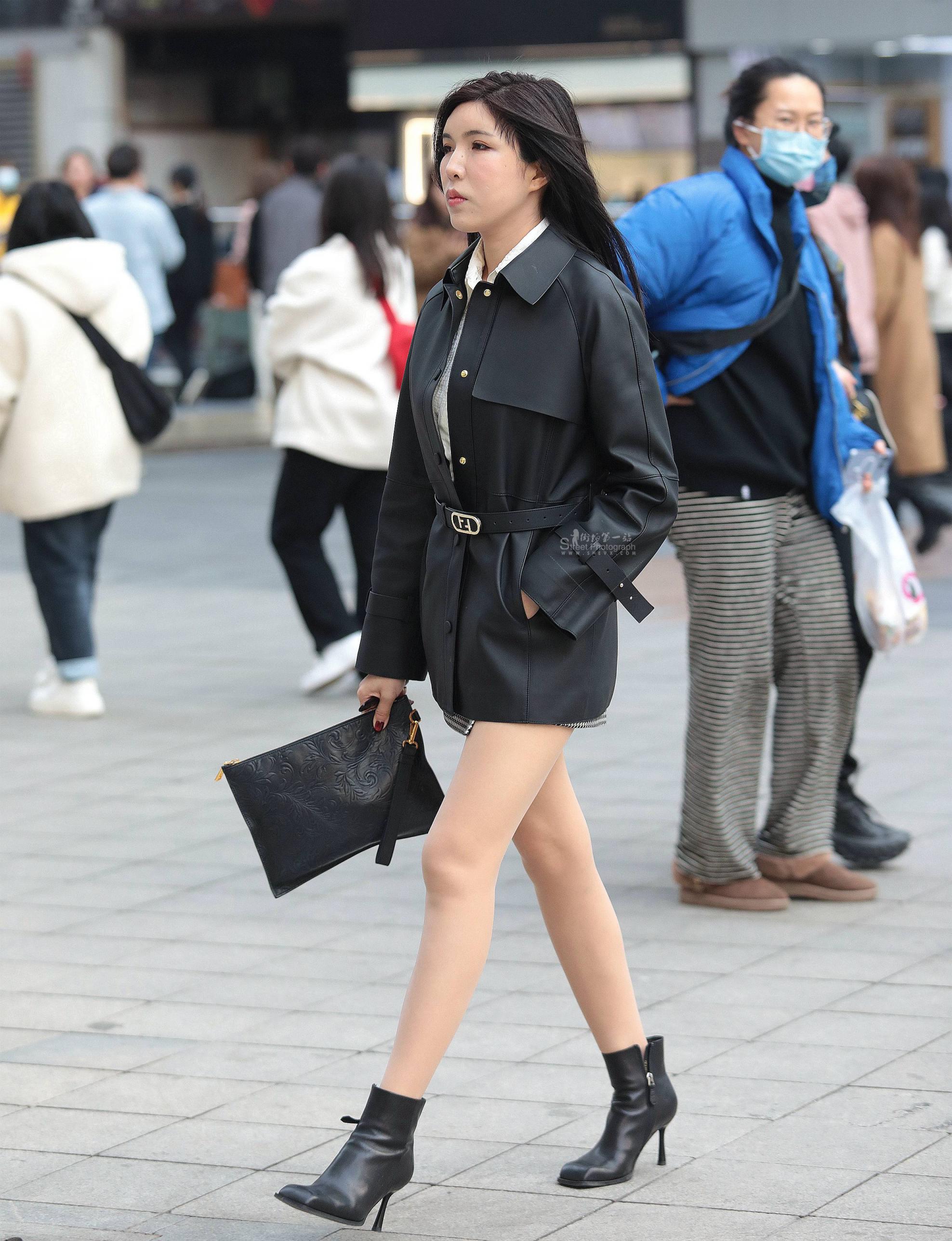  街拍肉丝shaofu