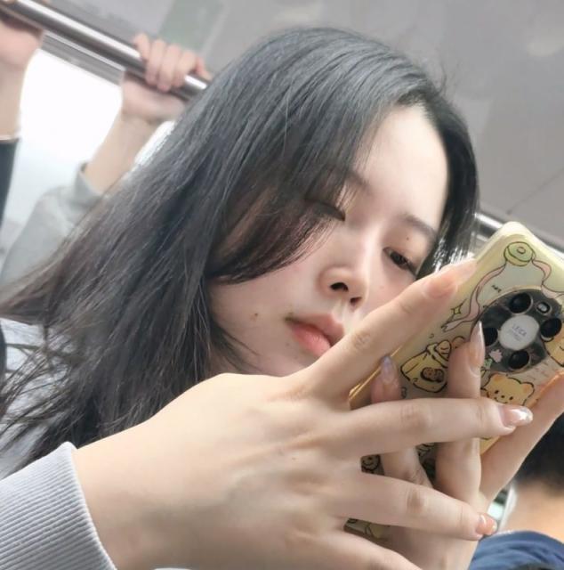 【独家原创】mo丰满白净妹子的白靴大腿