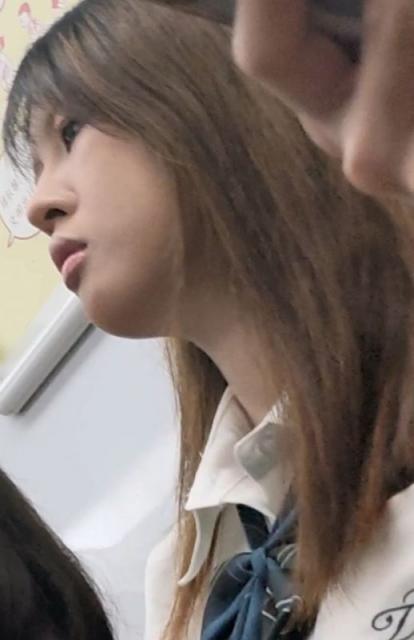 【独家原创】黑丝肉腿JK妹子的短裙秘密