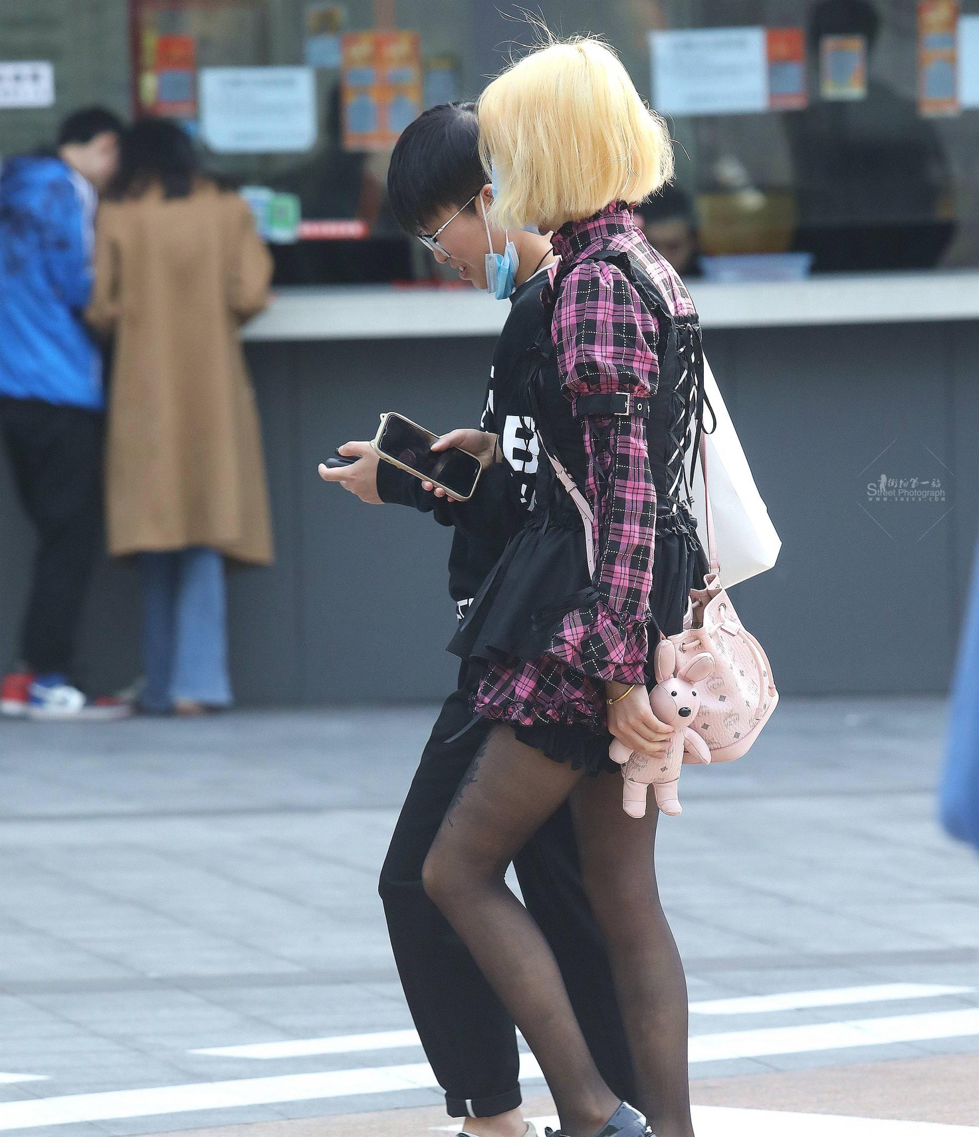 街拍黑丝妹子-14P