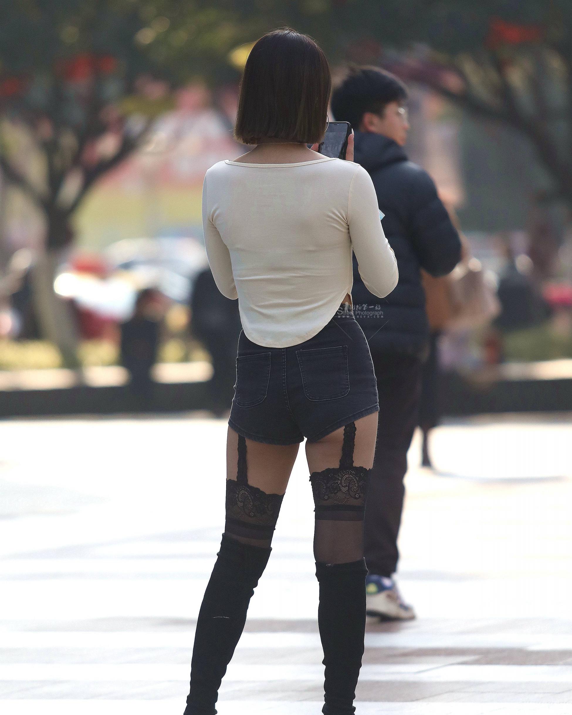  诱惑街拍黑丝shaofu-13P