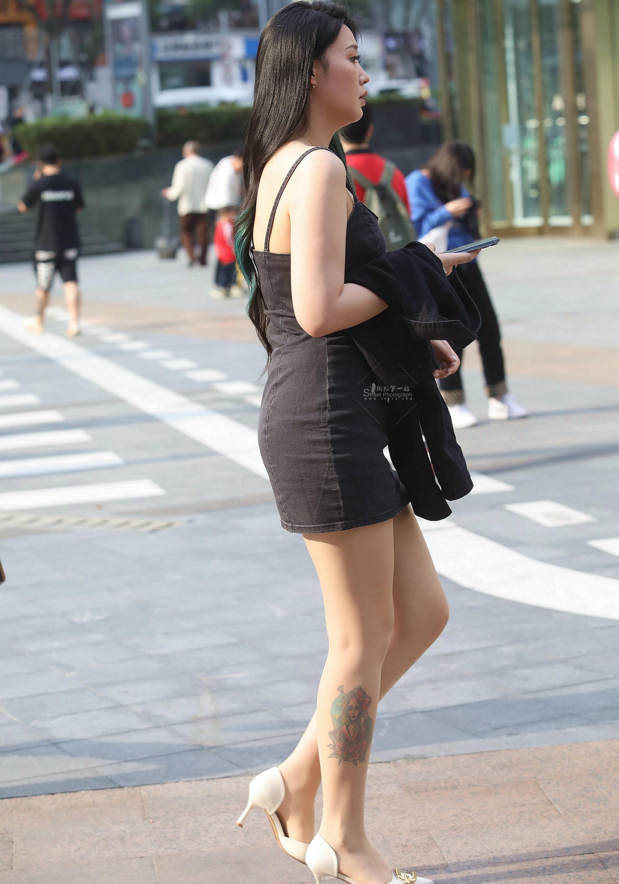 诱惑街拍肉丝高跟shaofu-15P