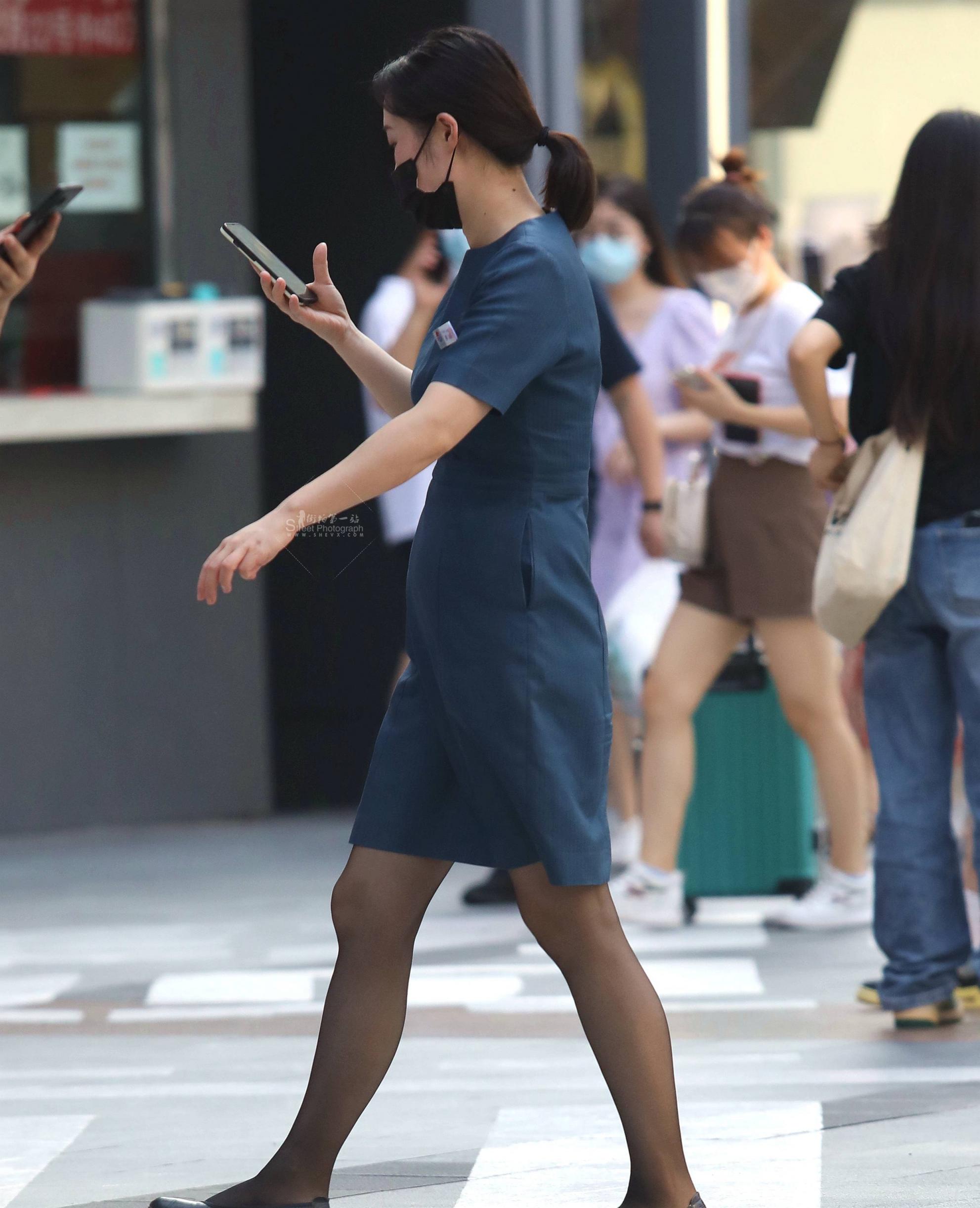 黑丝街拍OL