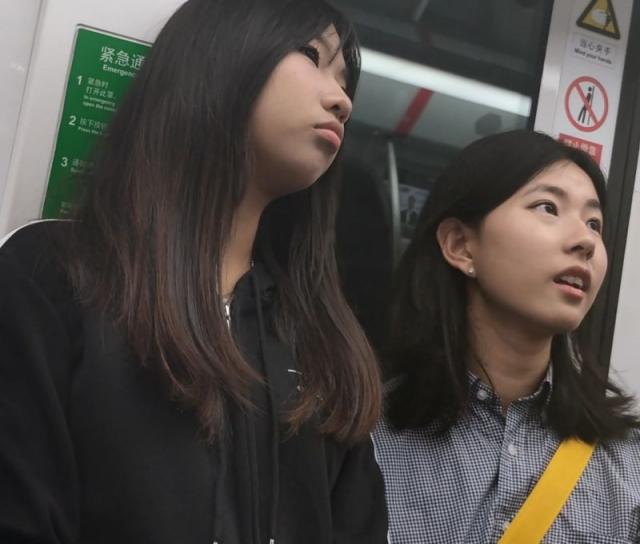 【独家原创】露臀痕的颜值少女美腿上有胎记