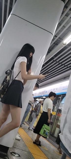 【独家原创】比例不错的年轻小妹妹