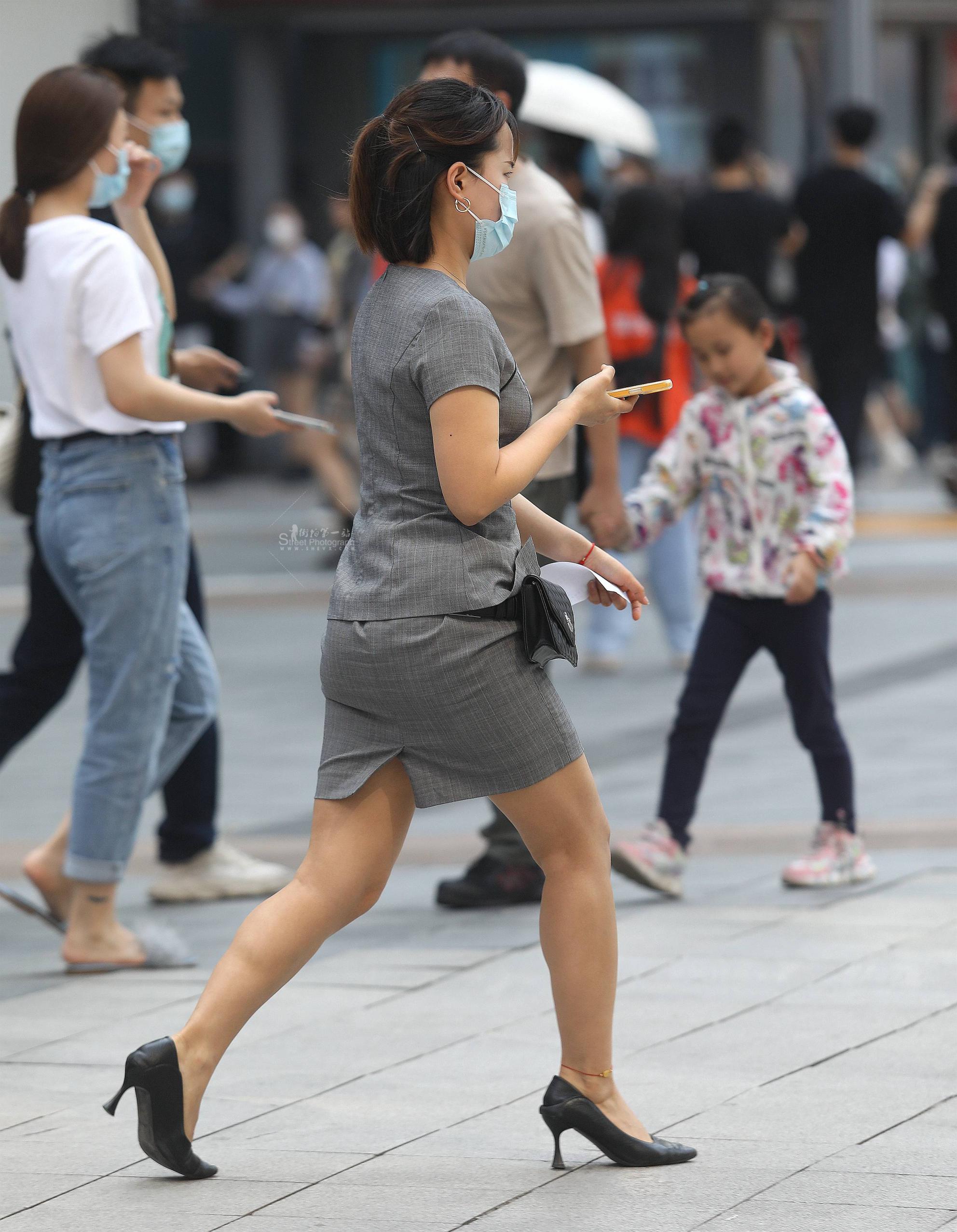 街拍高跟职业装