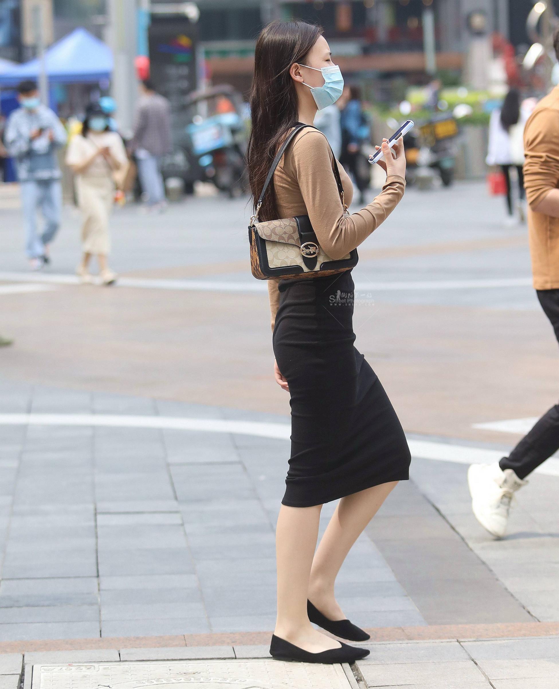 翘臀妹子