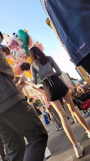 【独家原创】来旅游的氛围感拉满小姐姐