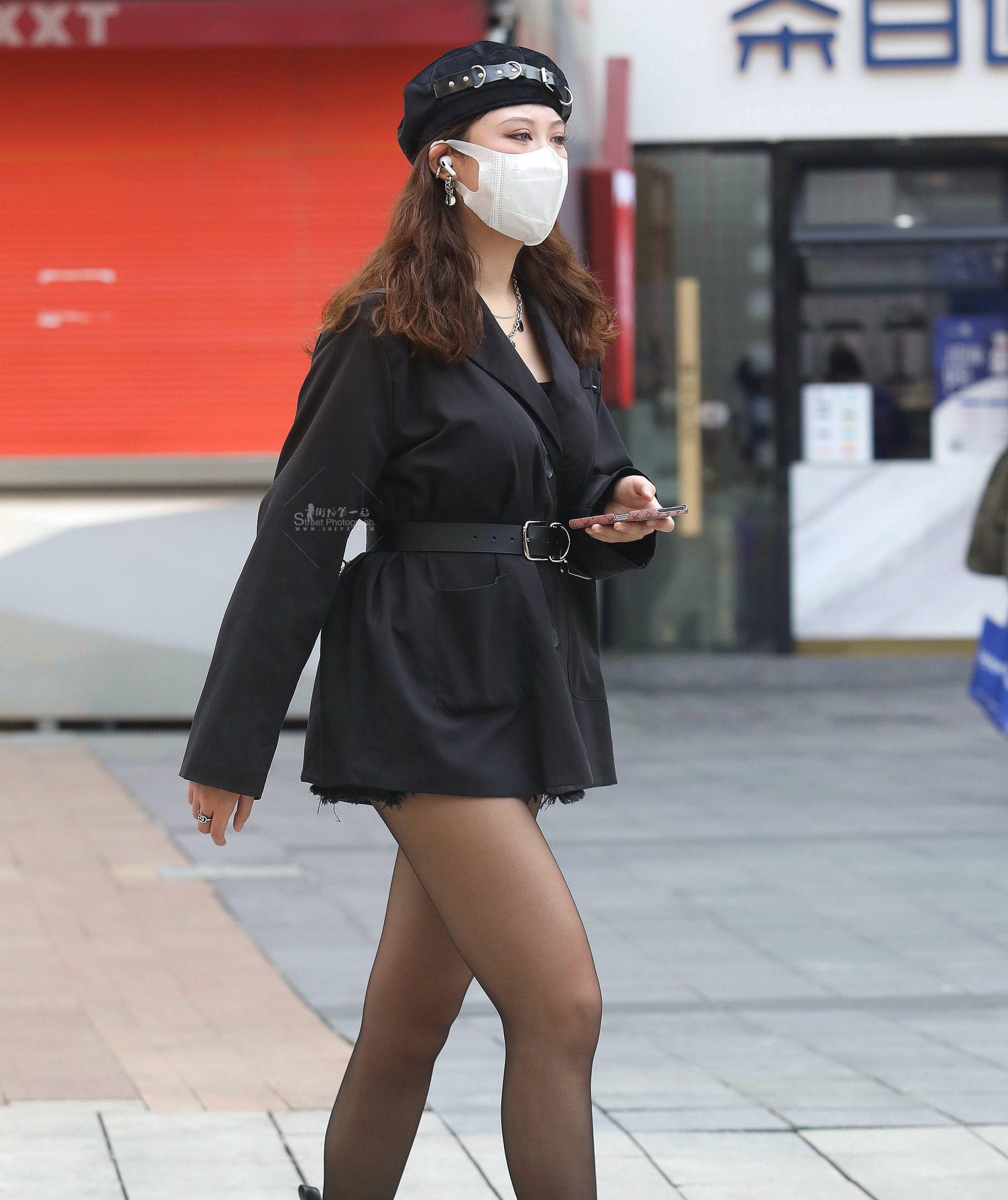  街拍黑丝shaofu