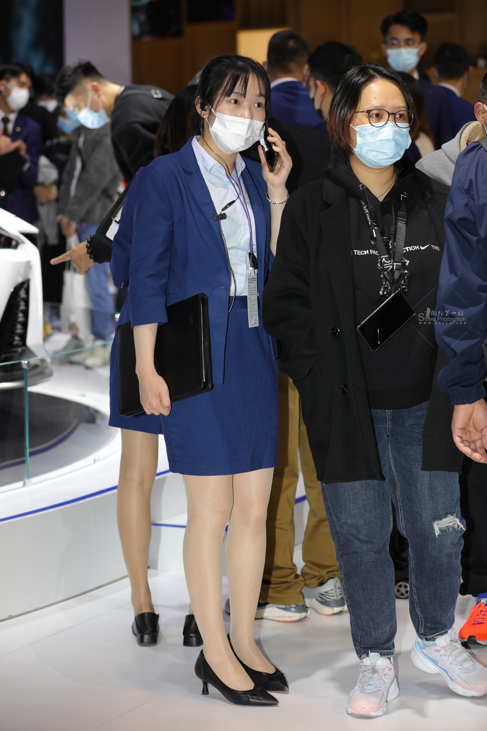 【街拍心灵】雷克萨斯销shou街拍肉丝高跟蓝色制服