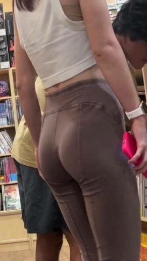 Amazing Body Slim Teen Candid Ass