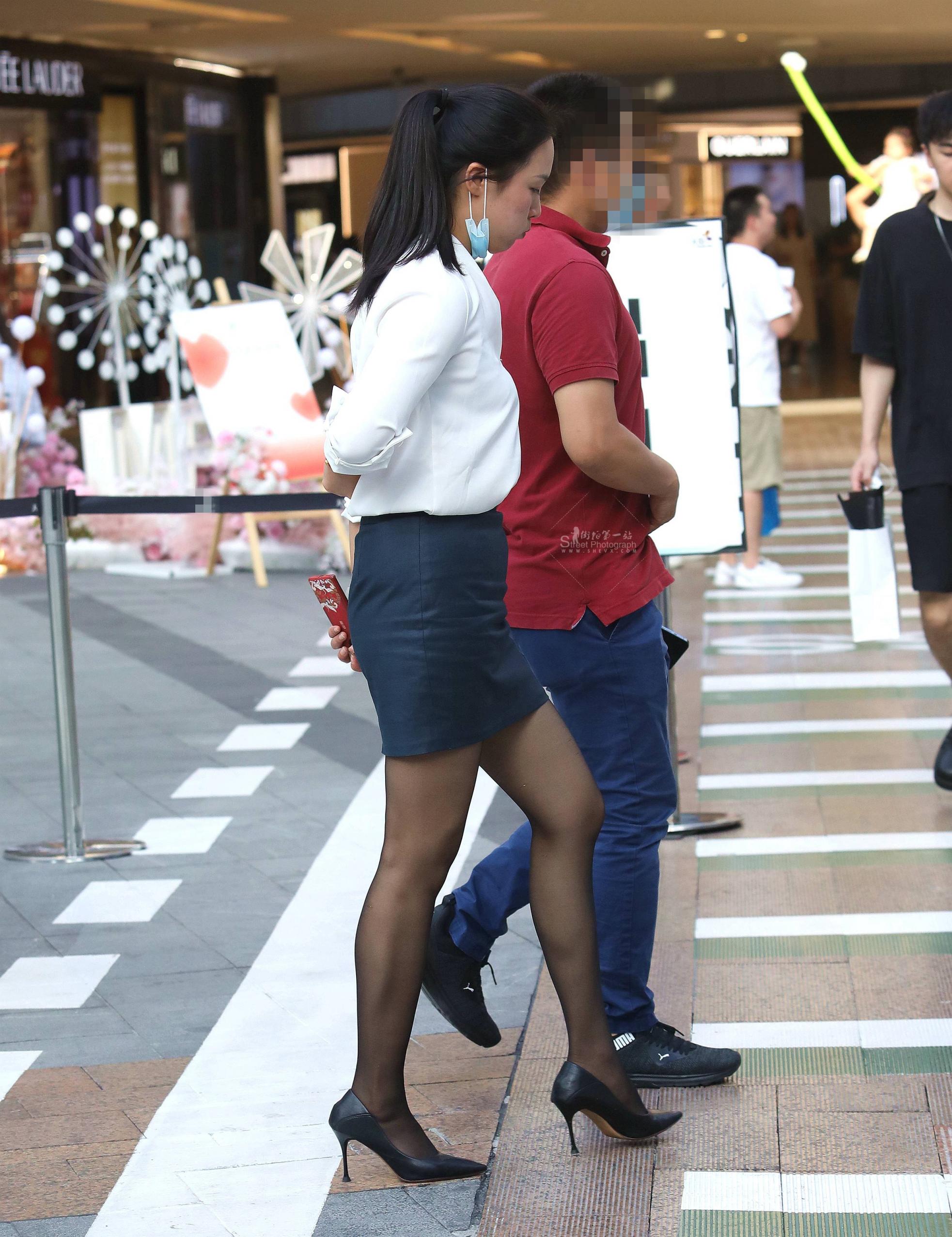 【珏一笑而过】诱惑街拍黑丝高跟OL-17P