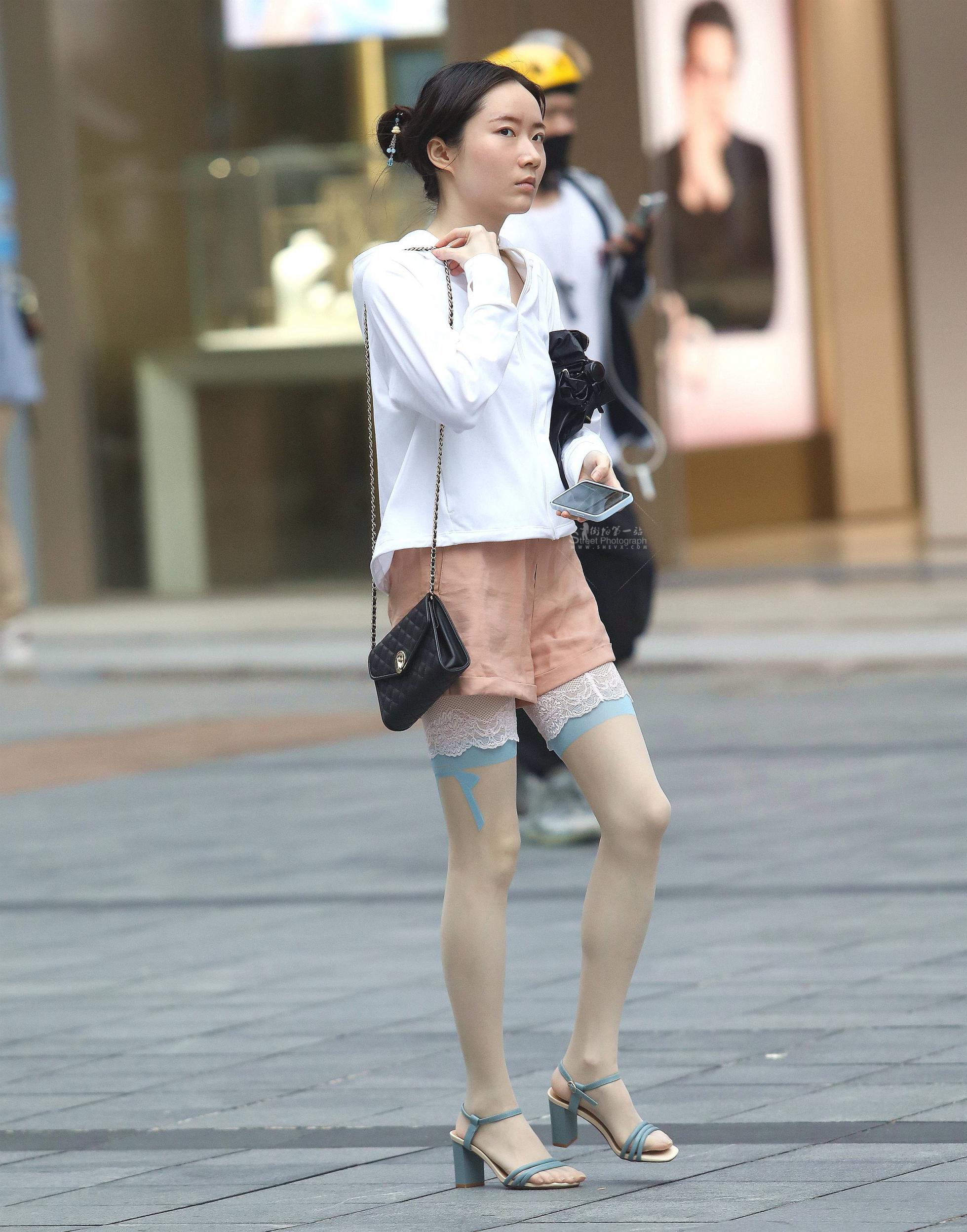 诱惑街拍肉丝shaofu