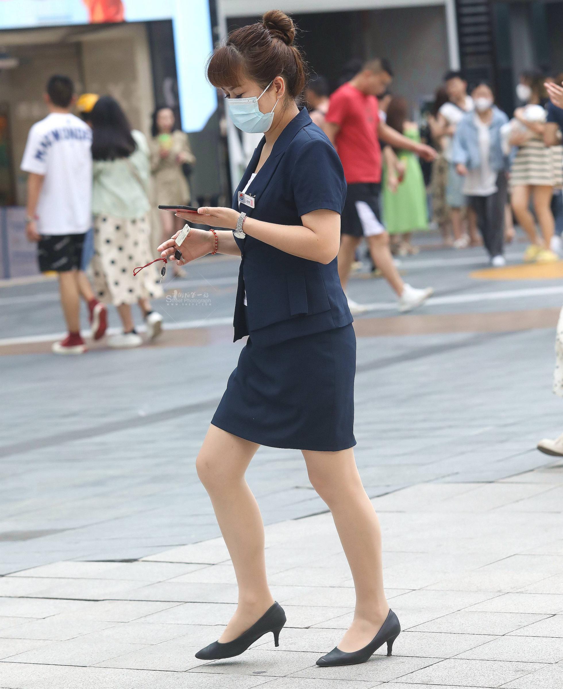  【珏一笑而过】诱惑肉丝街拍高跟OL-15P