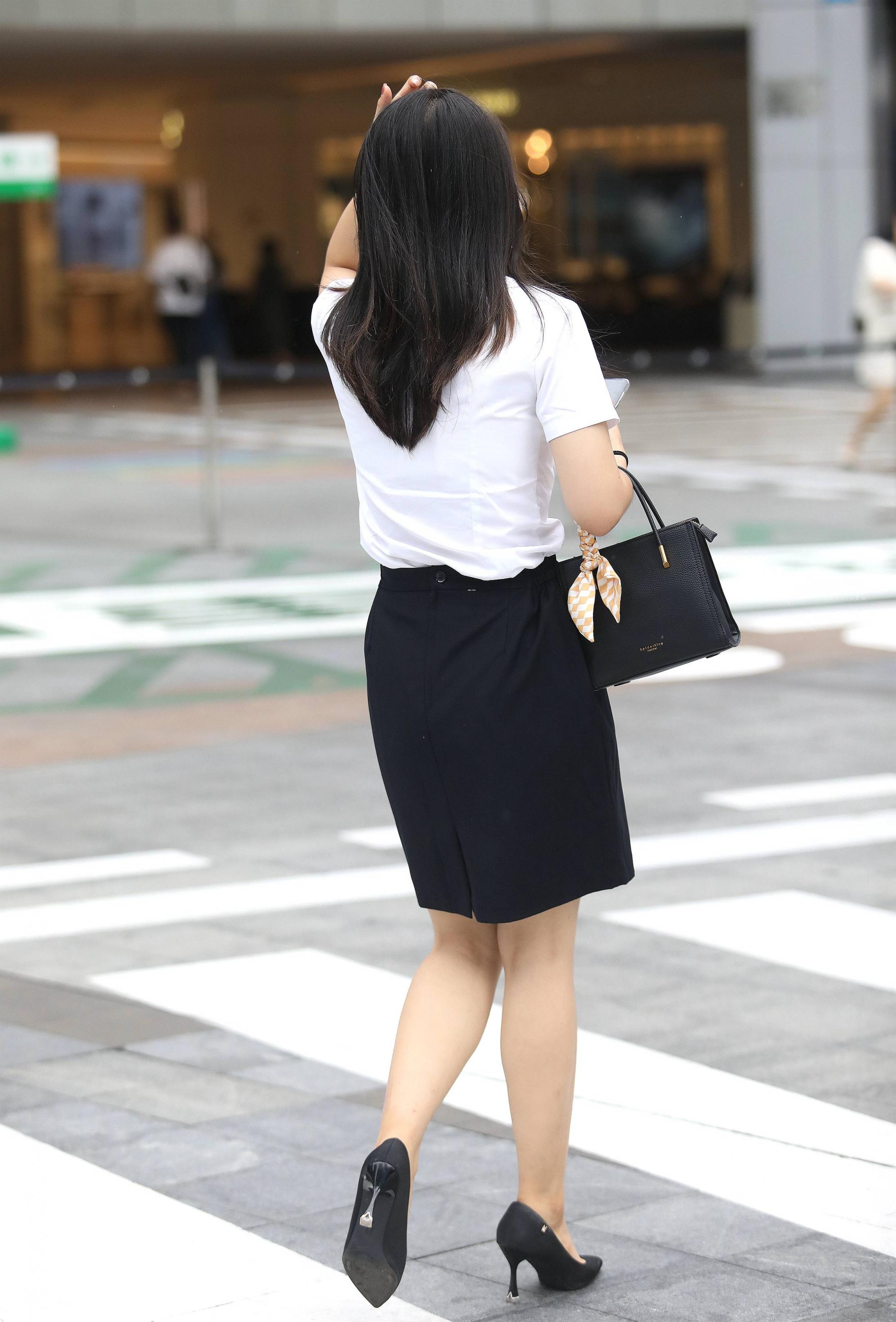 » 街拍高跟职业装