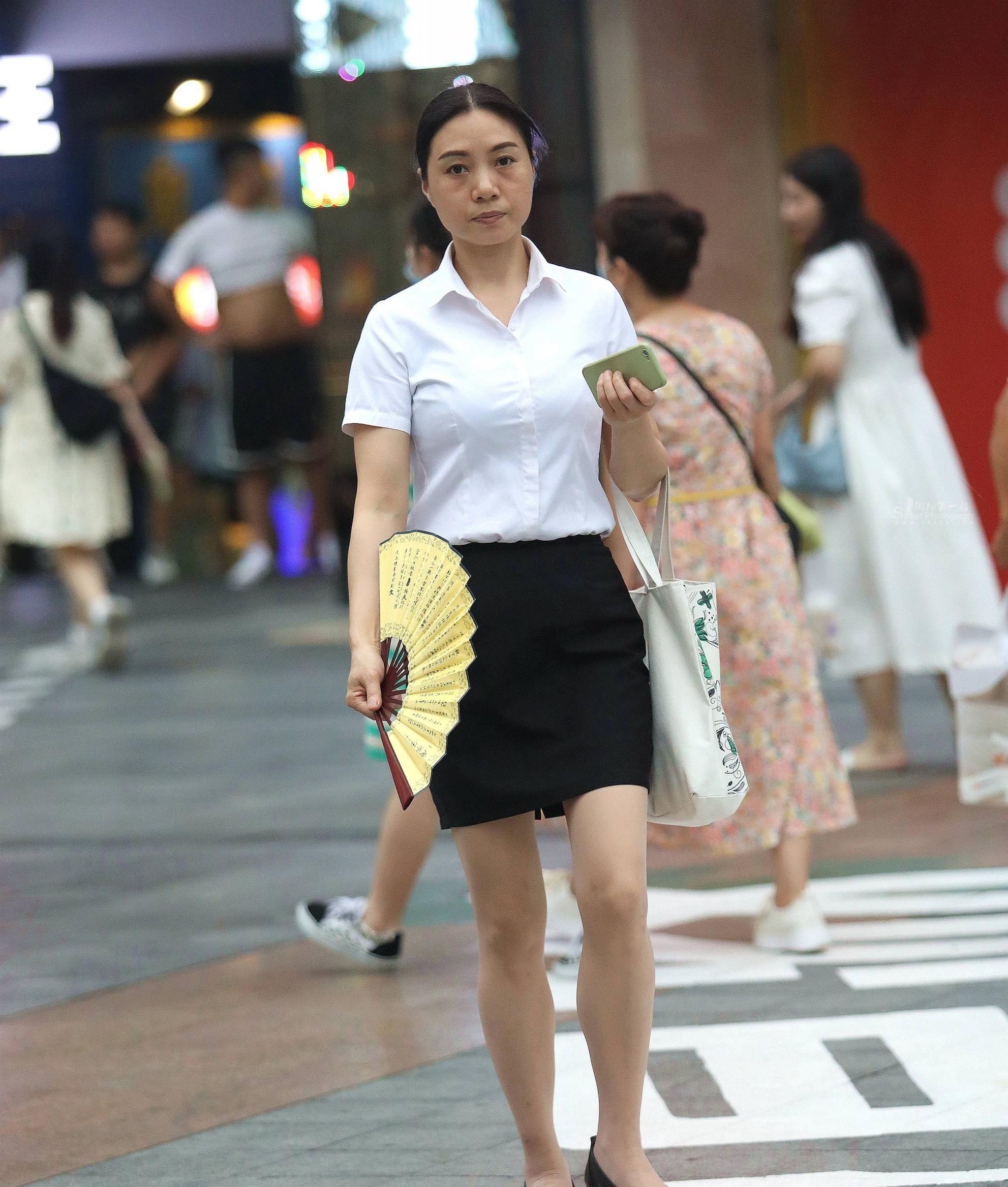 街拍肉丝职业装