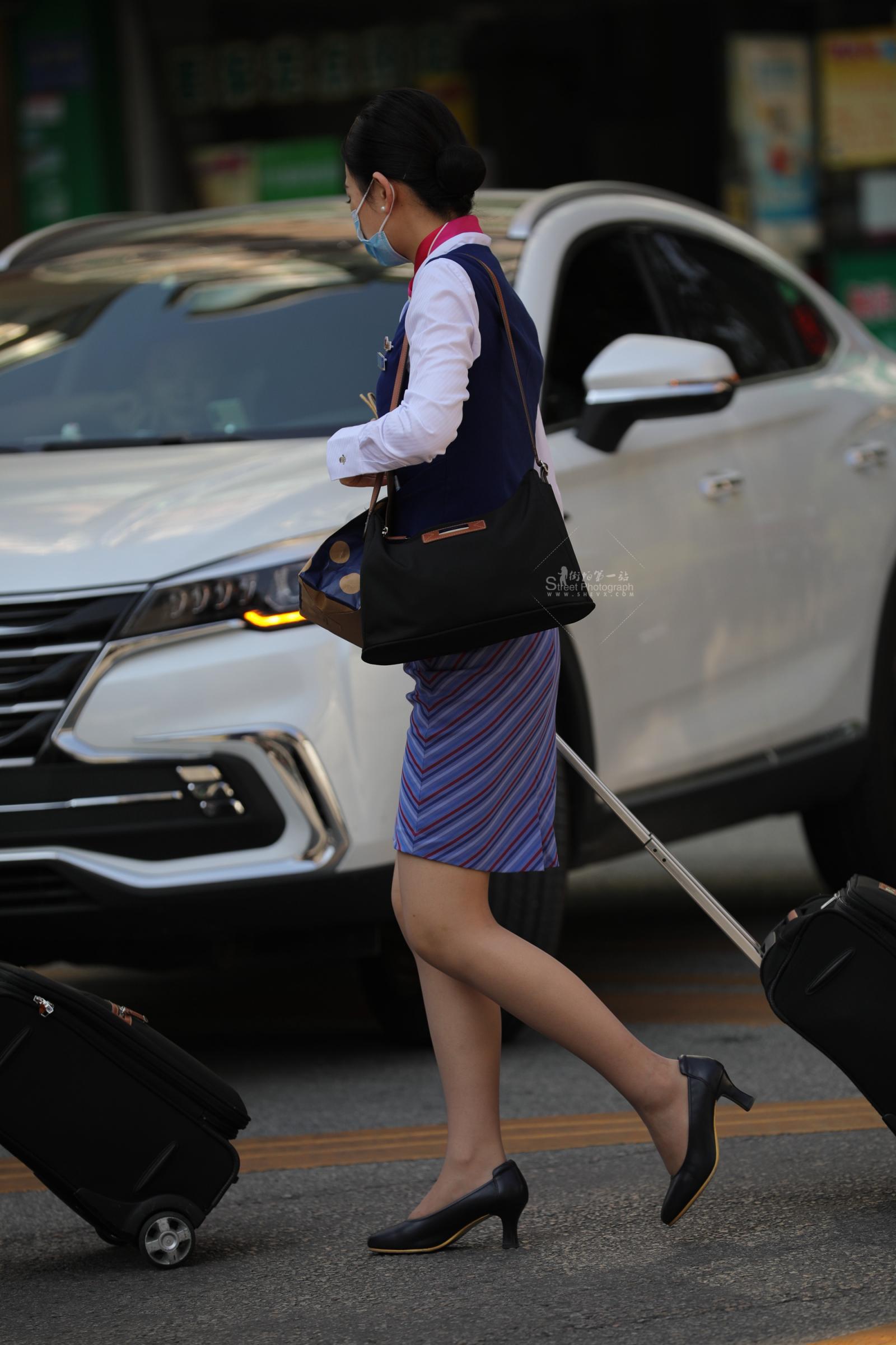 空姐乘务长肉 丝街拍高跟下班了 12345678910... 12下一页