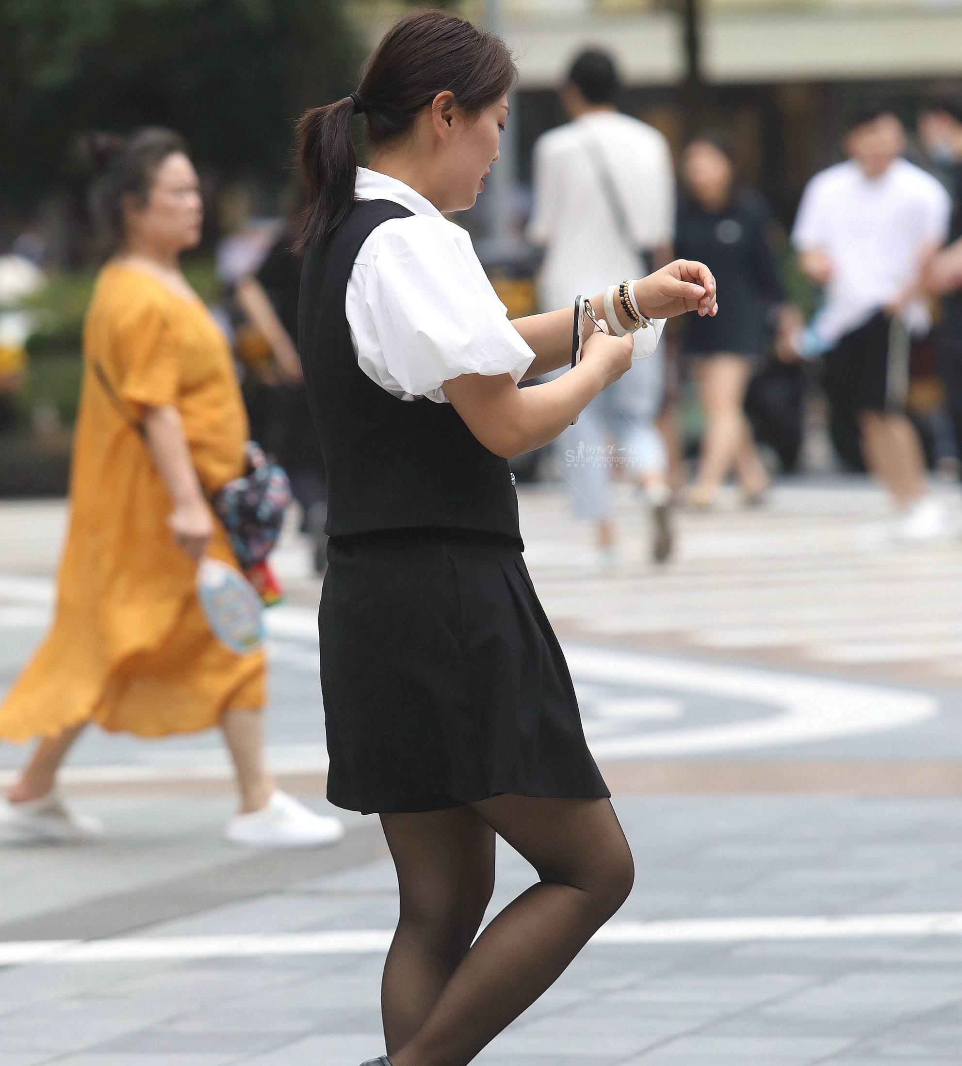 街拍黑丝职业装-13P