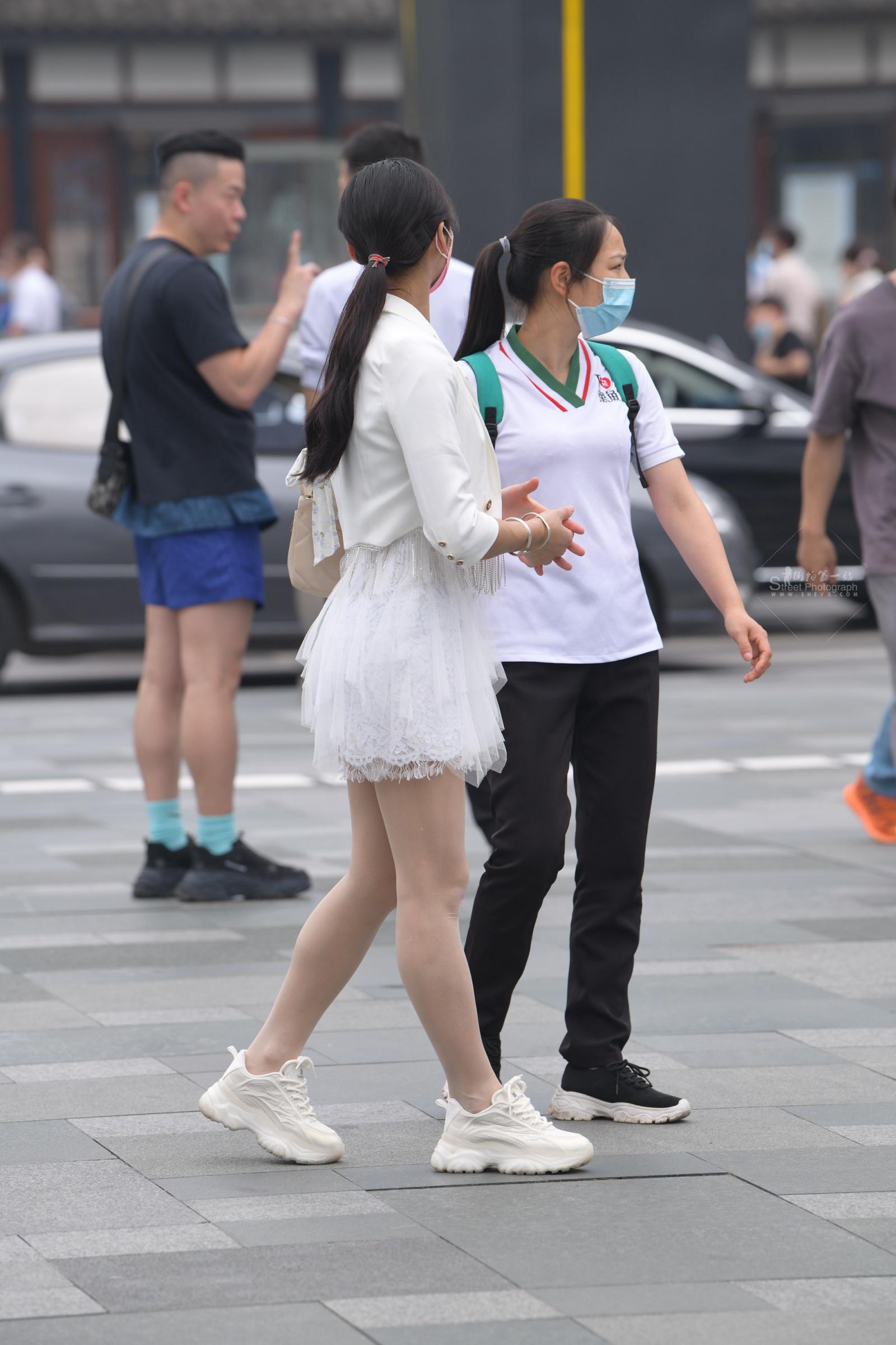  【摄神】22529-4+79街拍肉丝波鞋