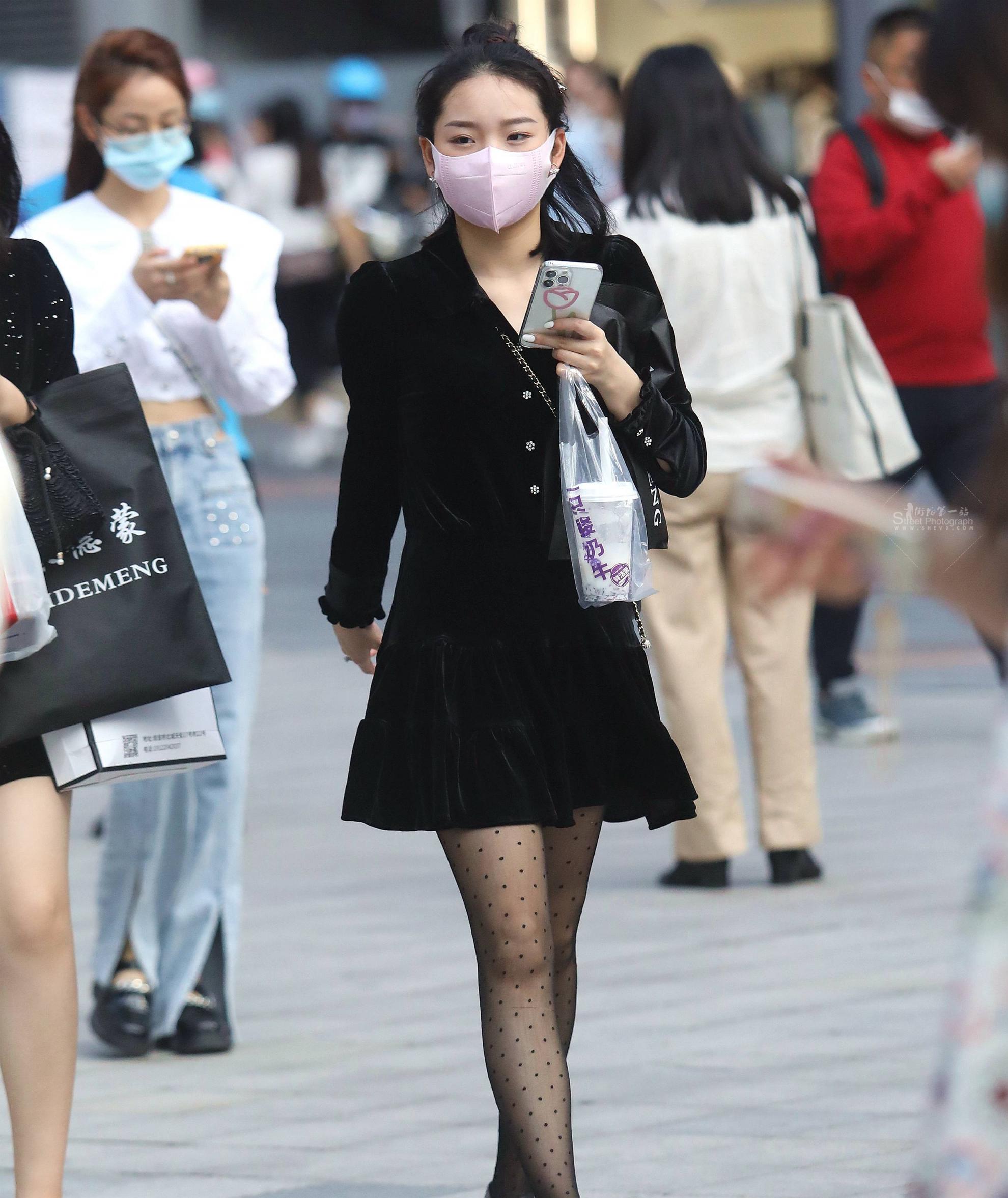 街拍黑丝短裙shaofu